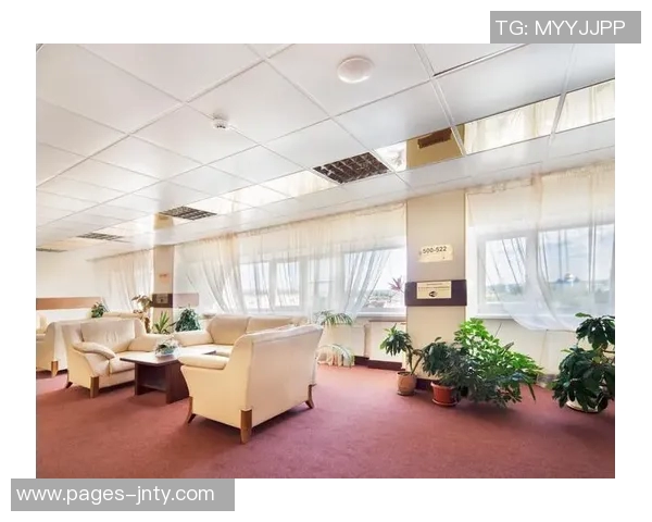 法媒报道萨德关注巴黎FC后卫谢尔吉曼奇尼执教下的潜力球员